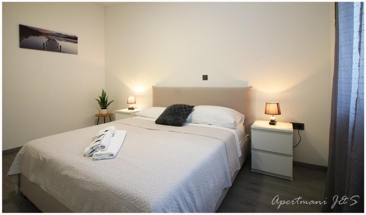 Apartmani Jere&Sara Primošten Екстериор снимка