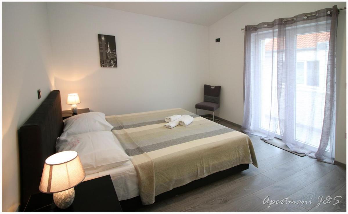 Apartmani Jere&Sara Primošten Екстериор снимка